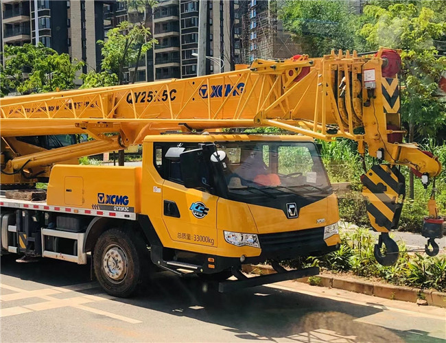 攀枝花市大件设备吊装租赁吊车